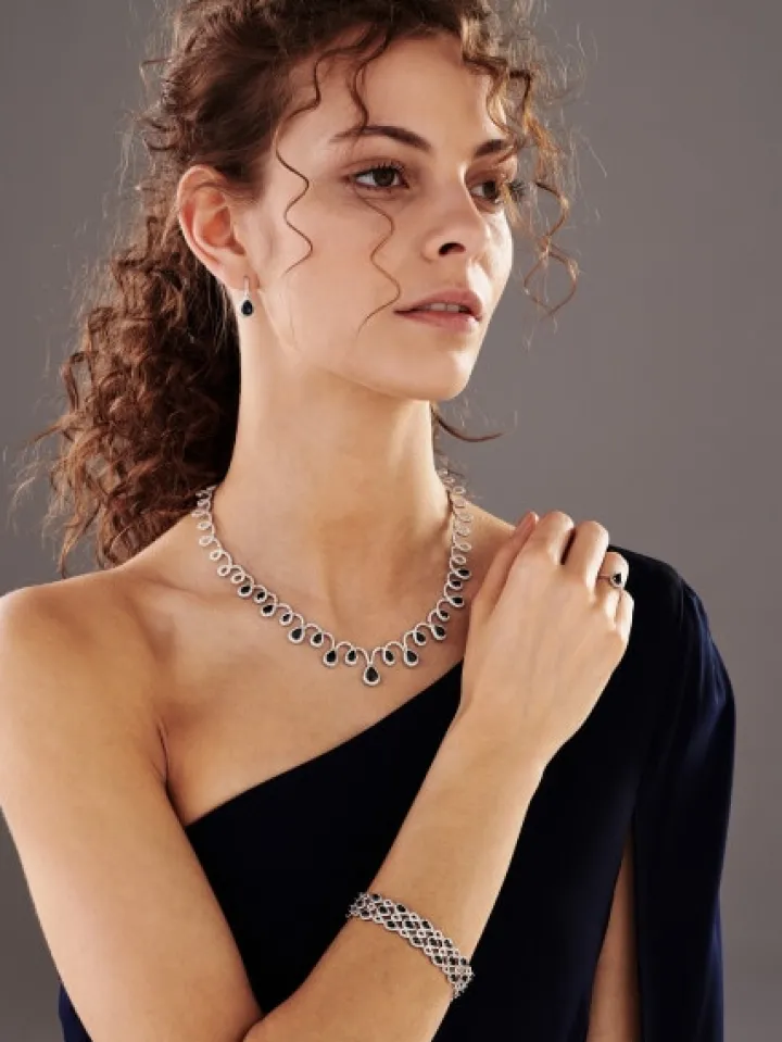 Bransoletka z białego złota z brylantami i szafirami - próba 585