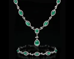 Bransoletka z białego złota z brylantami i szmaragdami - 18 cm - próba 585