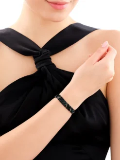 Bransoletka z elementami z żółtego złota i koralikami