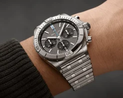 Breitling Chronomat B01 42