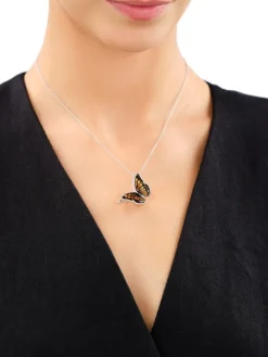 Broszka - zawieszka srebrna z bursztynem - motyl