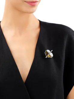 Broszka - zawieszka srebrna z bursztynem - liść