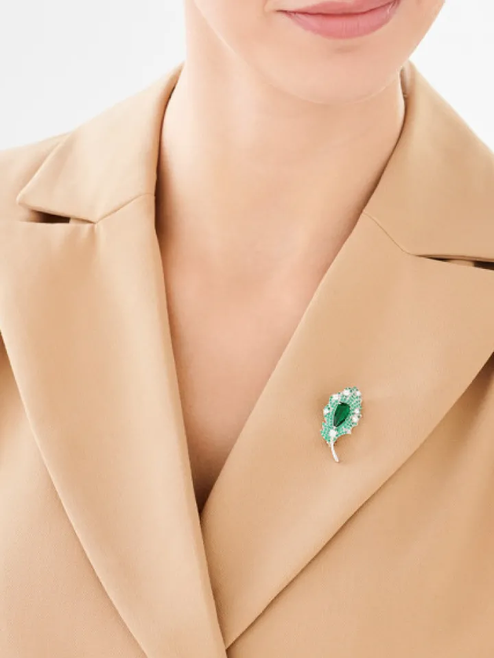 Broszka srebrna z cyrkoniami - liść