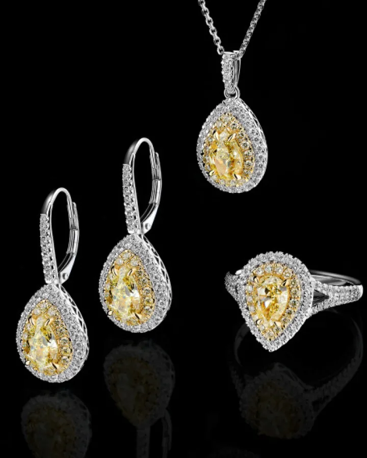 Kolczyki z białego i żółtego złota z diamentami - VS1-VS2/Fancy Light Yellow - 2,77 ct - próba 750