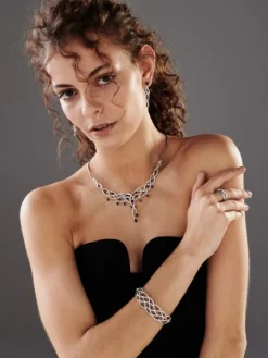 Kolczyki z białego złota z brylantami i szafirami - próba 585