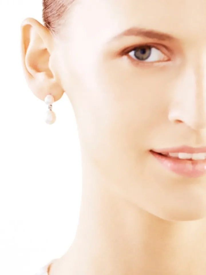 Kolczyki z białego złota z diamentami i perłami - próba 585