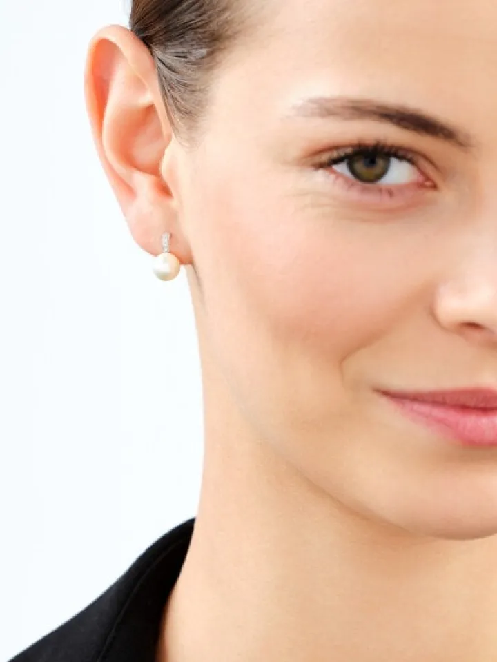 Kolczyki z białego złota z diamentami i perłami - próba 585