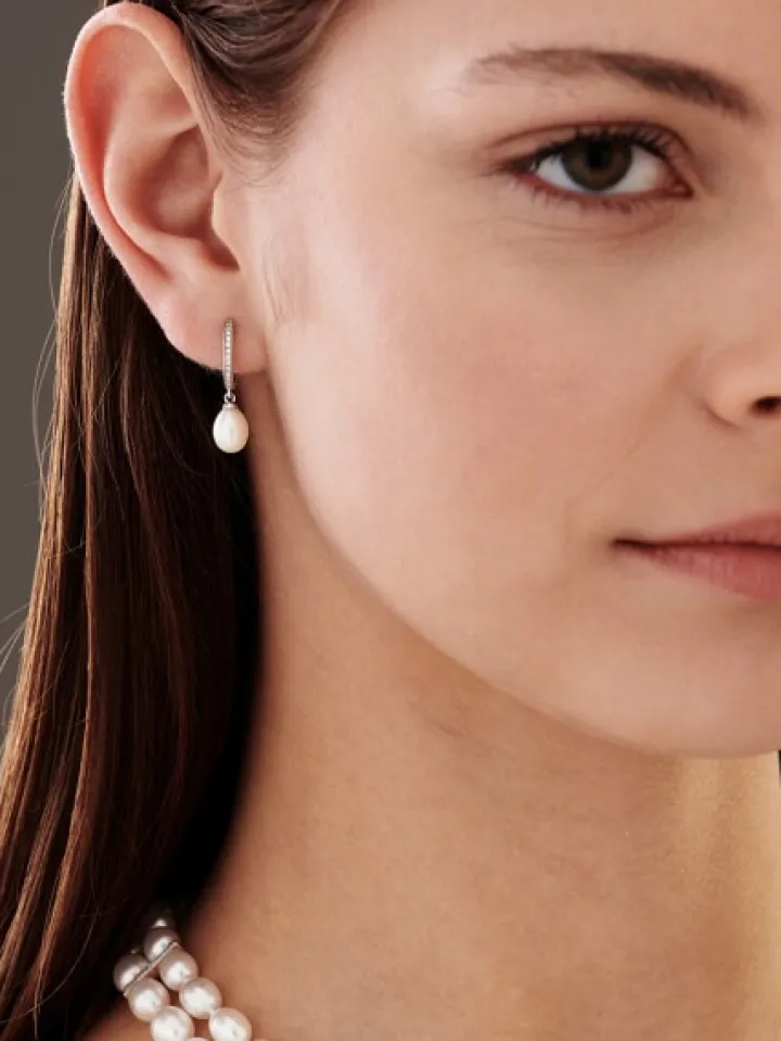 Kolczyki z białego złota z diamentami i perłami - próba 585