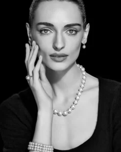 Kolczyki z białego złota z brylantami i perłami South Sea - próba 750