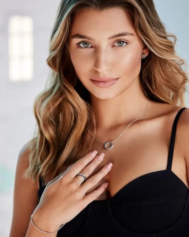 Kolczyki z białego złota z diamentami i szafirami - próba 375