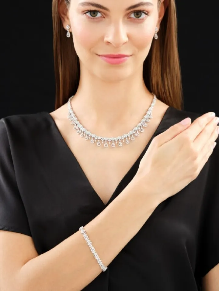 Kolczyki z białego złota z diamentami - 0,68 ct - próba 750