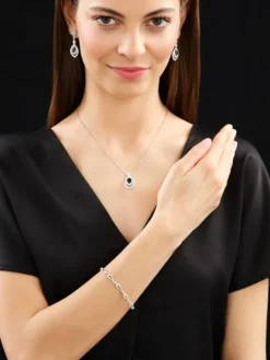 Kolczyki z białego złota z brylantami i szafirami - próba 750