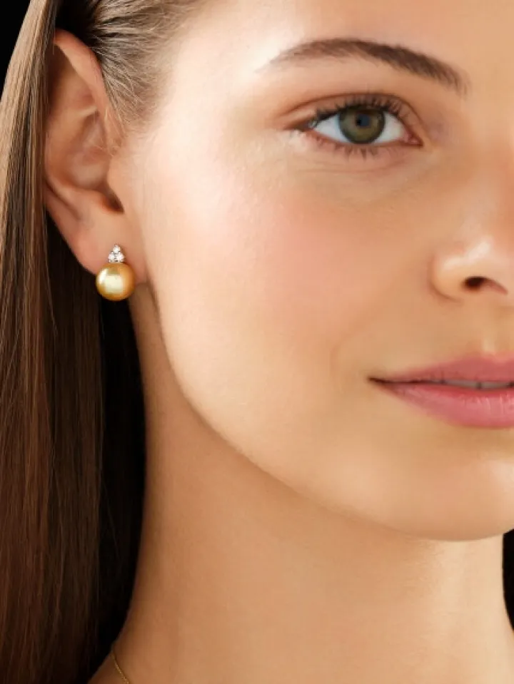 Kolczyki z żółtego złota z brylantami i perłami Golden South Sea - próba 585