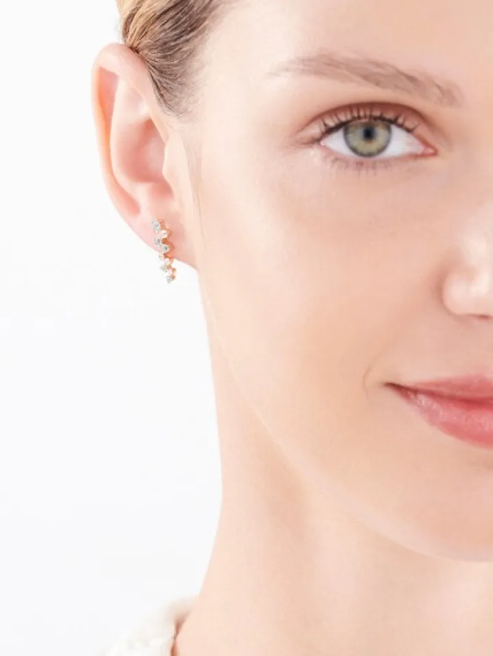 Kolczyki z żółtego złota z brylantami i topazami - próba 375