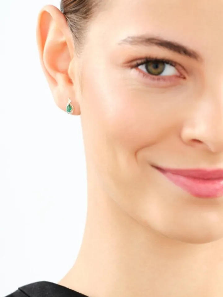 Kolczyki z żółtego złota z diamentami i szmaragdami - próba 585