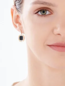 Kolczyki z żółtego złota z diamentami i onyksami - próba 585