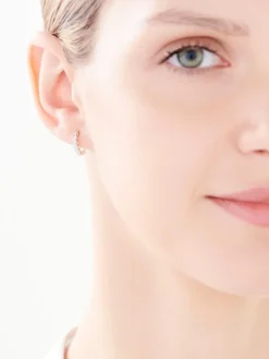 Kolczyki z żółtego złota z diamentami - 0,03 ct - próba 375