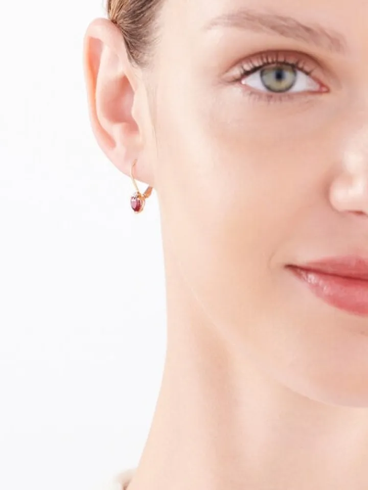 Kolczyki z żółtego złota z diamentami i rubinami syntetycznymi - serce - próba 375