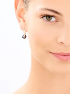 Kolczyki z żółtego złota z diamentami i perłami - próba 585