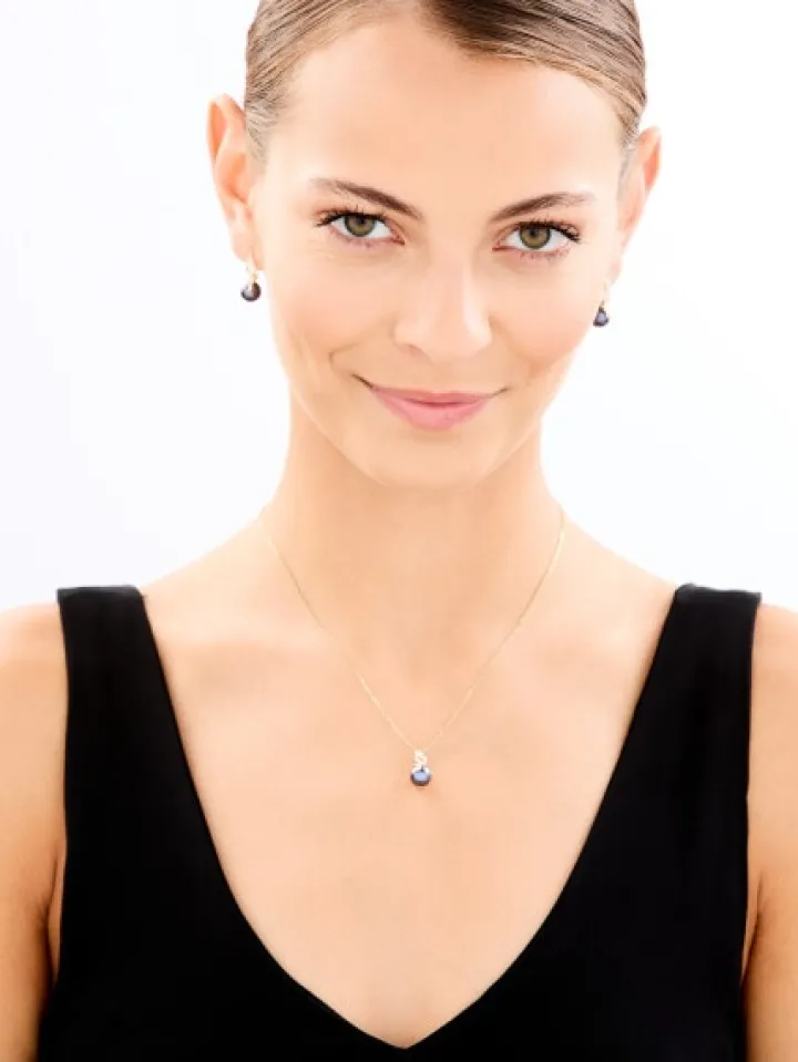 Kolczyki z żółtego złota z diamentami i perłami - próba 585