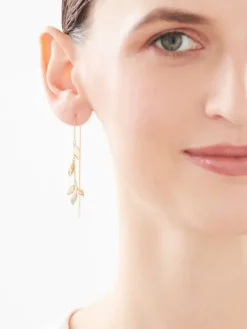 Kolczyki z żółtego złota z diamentami - liście - 0,008 ct - próba 375