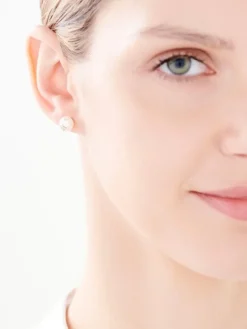 Kolczyki z żółtego złota z diamentami i perłami - próba 375