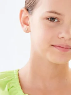 Kolczyki z żółtego złota z diamentami - jednorożce - 0,006 ct - próba 375