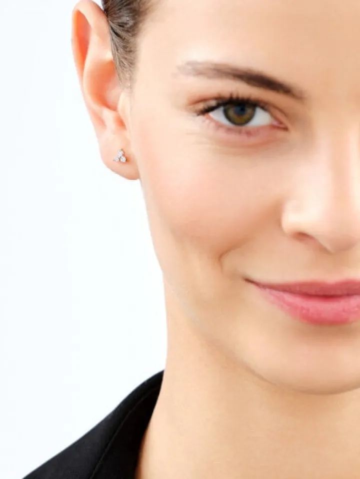 Kolczyki z żółtego złota z diamentami - 0,03 ct - próba 375