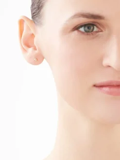 Kolczyki z żółtego złota z diamentami - kulki - 0,006 ct - próba 375