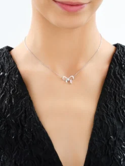 Naszyjnik srebrny z cyrkoniami - kokardka