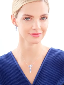 Naszyjnik srebrny z cyrkoniami - kwiaty