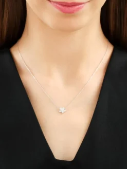 Naszyjnik z białego złota diamentami - kwiat - 0,57 ct - próba 585