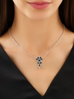 Naszyjnik z białego złota z brylantami i szafirami - próba 585