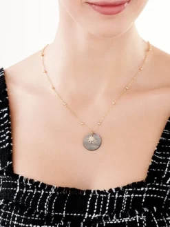 Naszyjnik z mosiądzu pozłacany z masą perłową i cyrkoniami - gwiazda