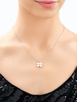 Naszyjnik z mosiądzu pozłacany z masą perłową - koniczyna