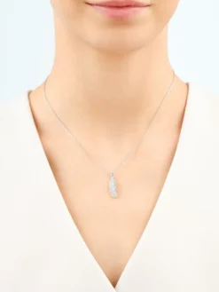 Naszyjnik z mosiądzu rodowany z cyrkoniami - piórka