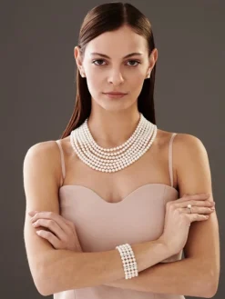 Naszyjnik z pereł z elementami z białego złota z brylantami - próba 585