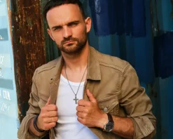 Naszyjnik ze stali szlachetnej - krzyż