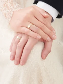 Obrączki Ślubne Apart.  Żółte złoto. Wzór 239