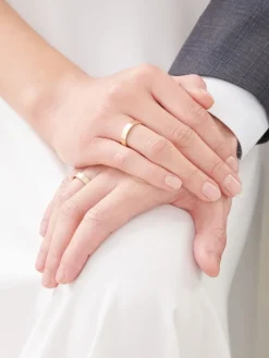 Obrączki Ślubne Apart.  Żółte złoto. Wzór 242