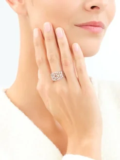 Pierścionek srebrny - rozeta