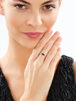 Pierścionek srebrny z cyrkonią