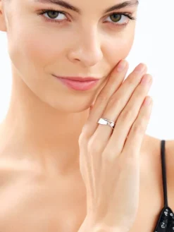 Pierścionek srebrny z cyrkonią