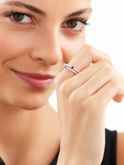 Pierścionek srebrny z cyrkoniami