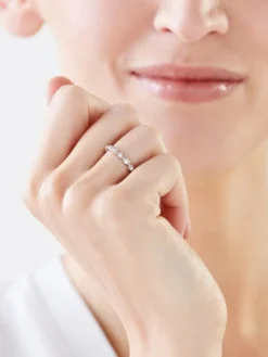 Pierścionek srebrny z cyrkoniami - Eternity