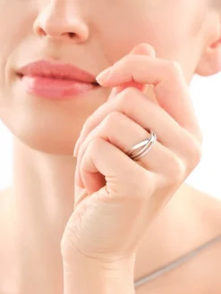 Pierścionek srebrny z cyrkoniami