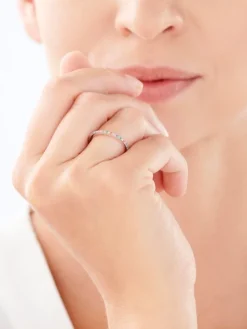 Pierścionek srebrny z cyrkoniami - Eternity