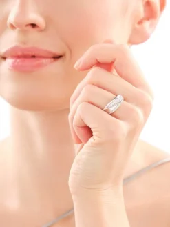 Pierścionek srebrny z cyrkoniami