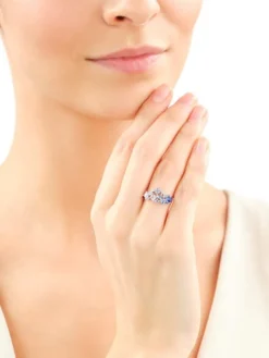 Pierścionek srebrny z cyrkoniami