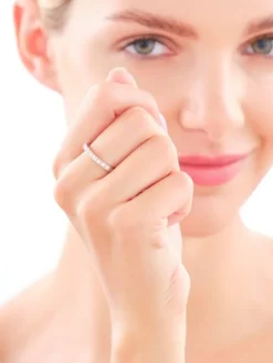 Pierścionek srebrny z cyrkoniami